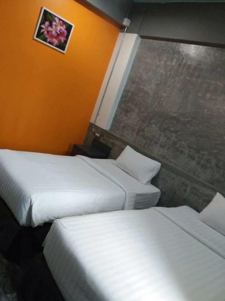 Pornsiri Hotel Sisaket المظهر الخارجي الصورة